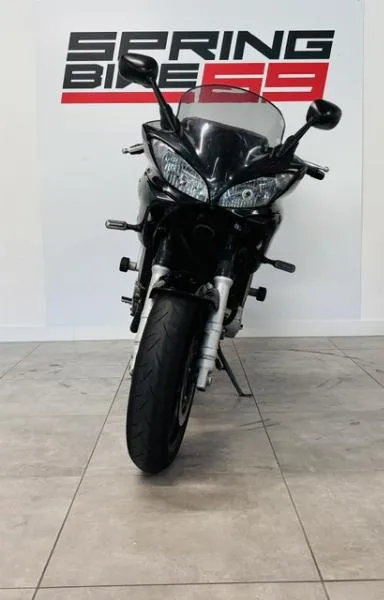 FZ6 