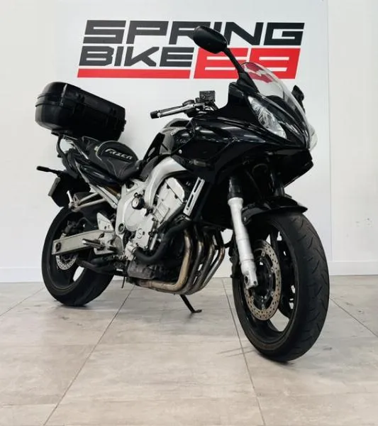 FZ6 