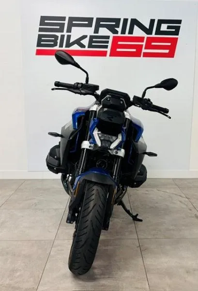 R 1300R