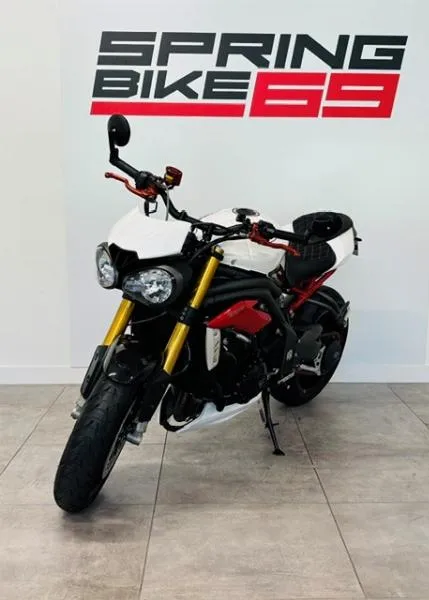 SPEED TRIPLE 1050