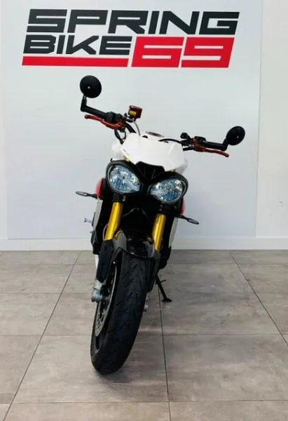 SPEED TRIPLE 1050
