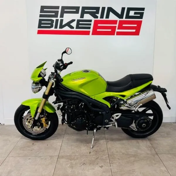 SPEED TRIPLE 1050