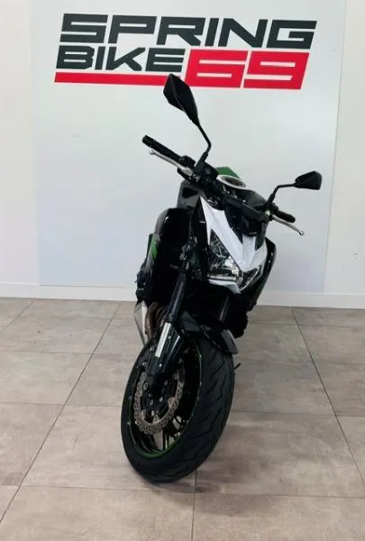 Z 800
