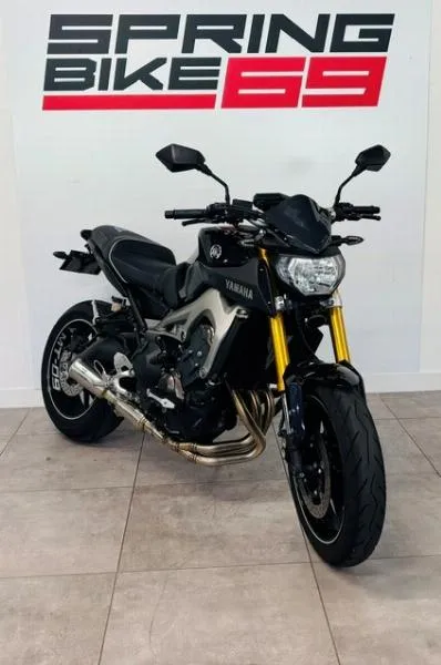 MT09
