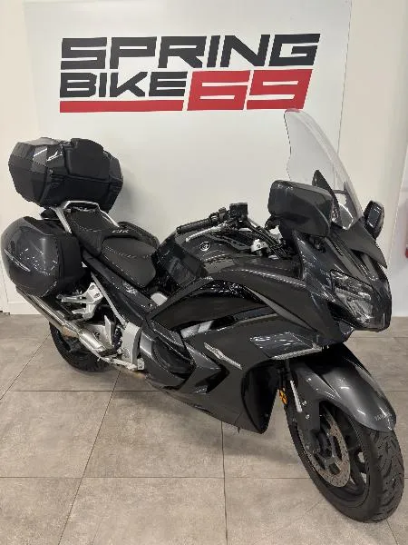 FJR 1300 AE