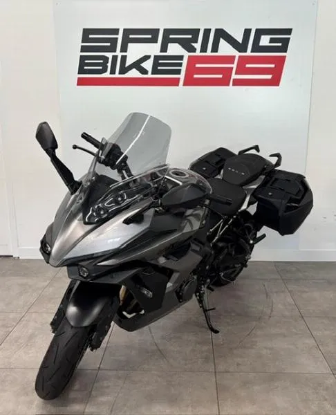 GSXS 1000 GT
