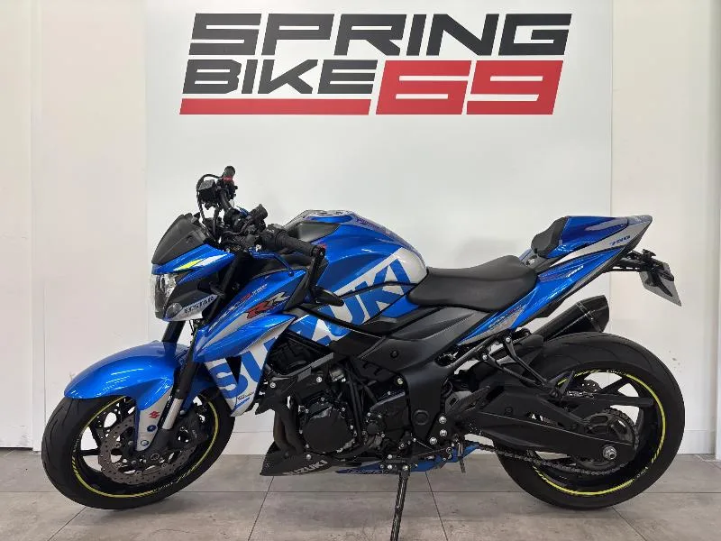 GSXS 750