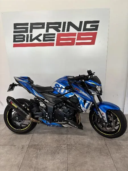 GSXS 750