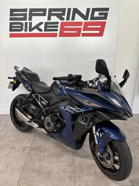GSXS 1000 GT