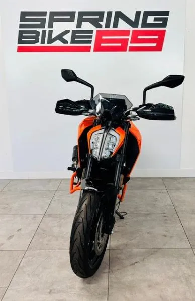 125 DUKE ABS
