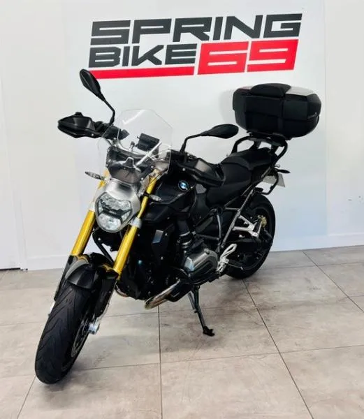 R 1200 R
