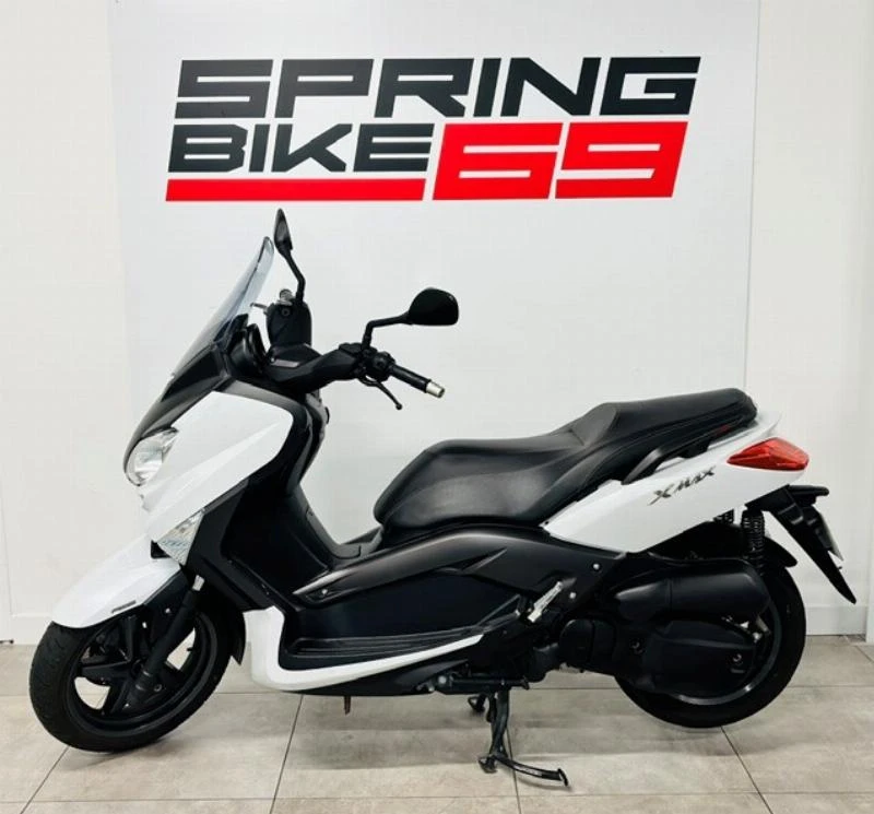 XMAX 125