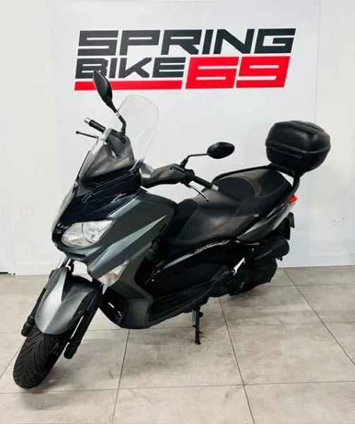 XMAX 125