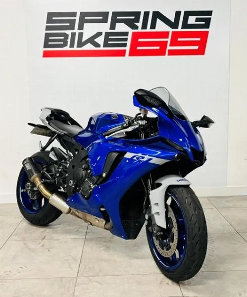 YZF 1000 R1