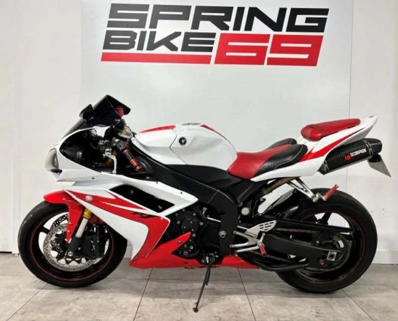 YZF 1000 R1