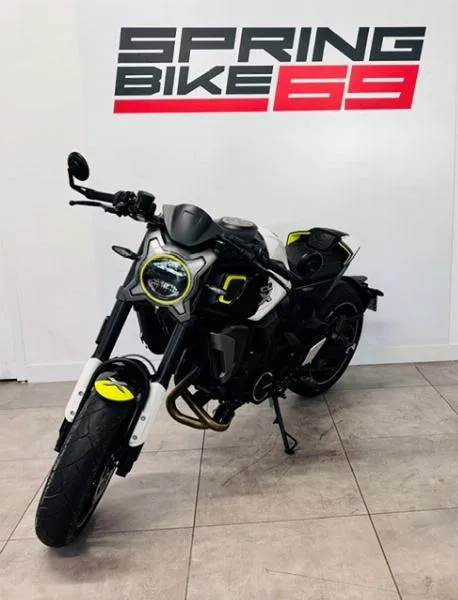 CLX 700