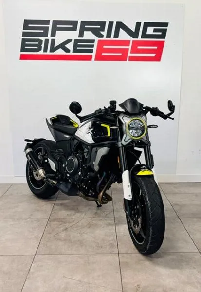 CLX 700