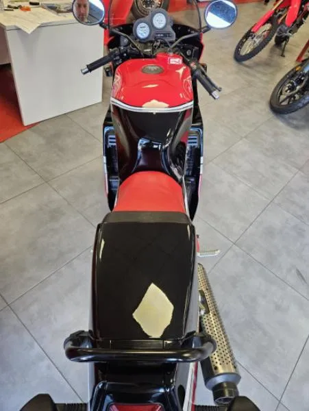 GSXR 750 Suzuki