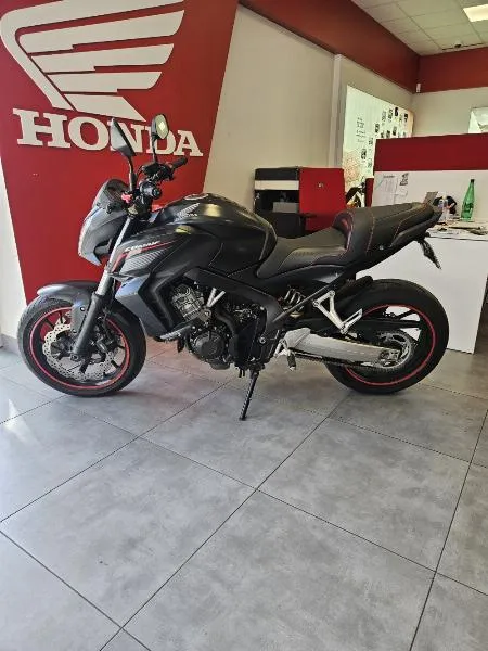 CB 650 F 47.5CV