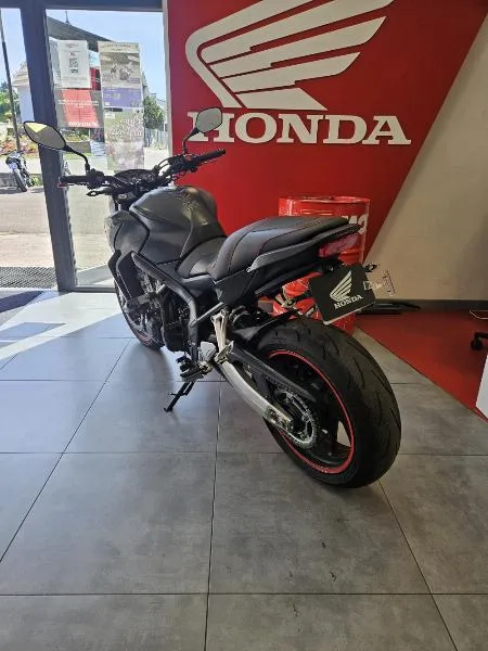 CB 650 F 47.5CV