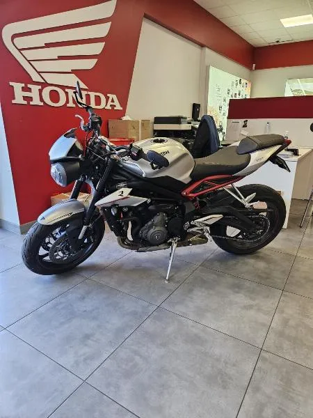 STREET TRIPLE 765 R