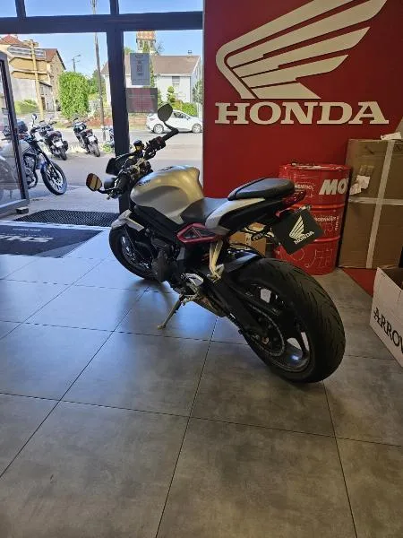 STREET TRIPLE 765 R