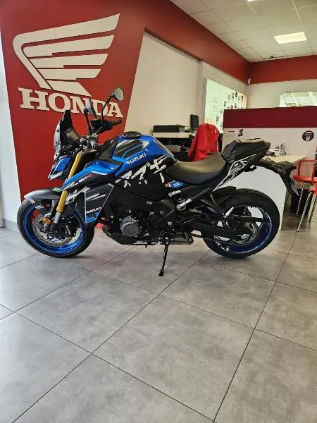 GSXS 1000