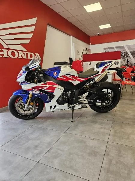 CBR 1000 RRR FIREBLADE 30e Anniversaire