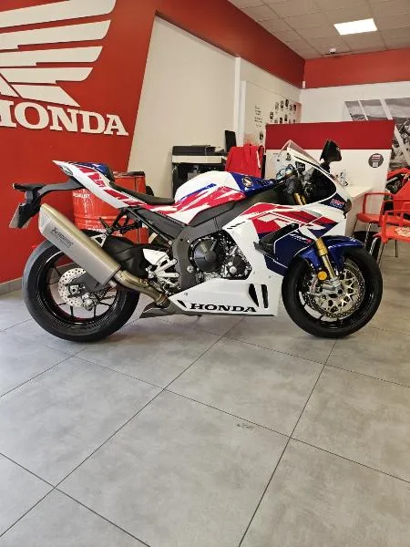 CBR 1000 RRR FIREBLADE 30e Anniversaire