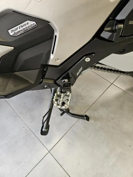 XADV 750 DCT