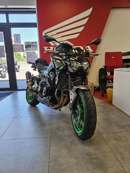 Z 900