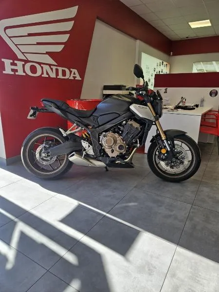 CB650R Neo Sports Café