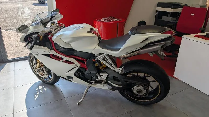 F4 1000 RR