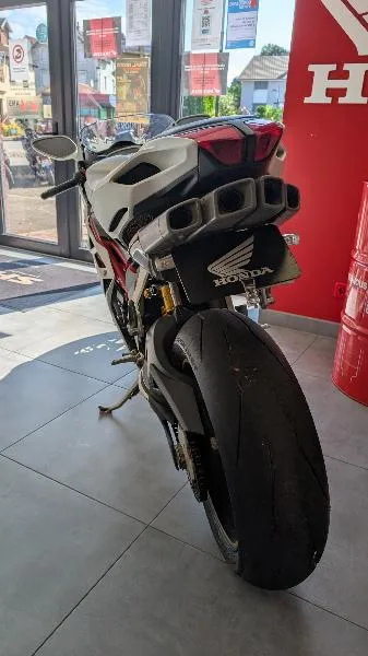 F4 1000 RR