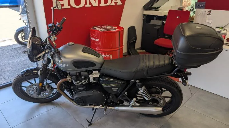 SPEED TWIN 900