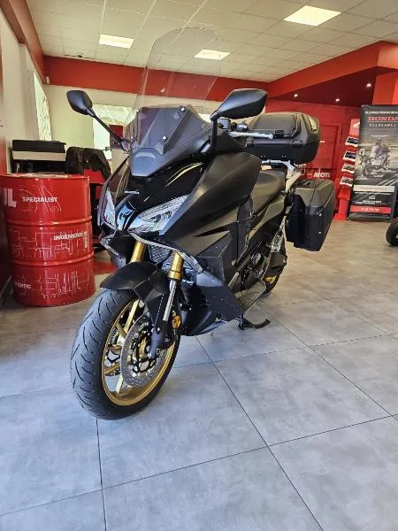 NSS FORZA 750