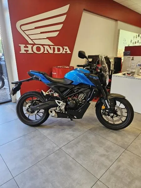 CB 125  R