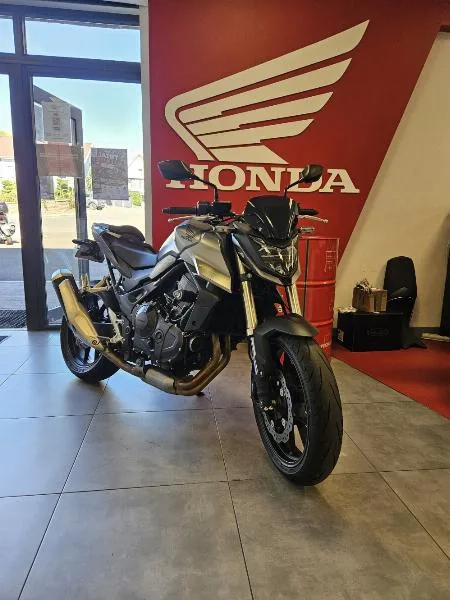 CB 750 HORNET
