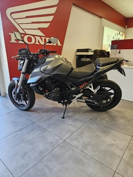 CB 750 HORNET