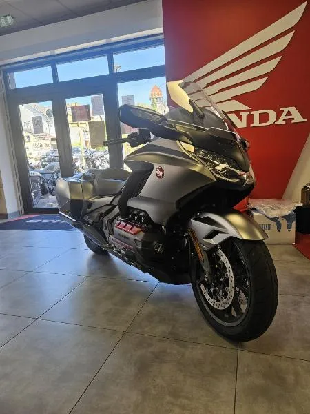 GL 1800 GOLDWING DCT