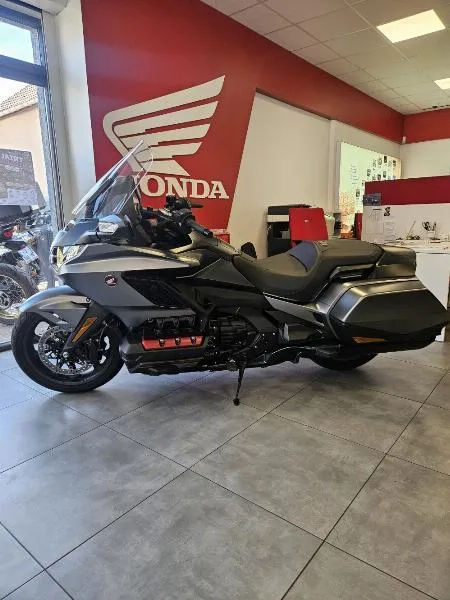 GL 1800 GOLDWING DCT