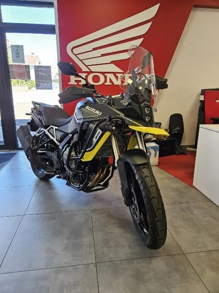 DL VSTROM 800DE