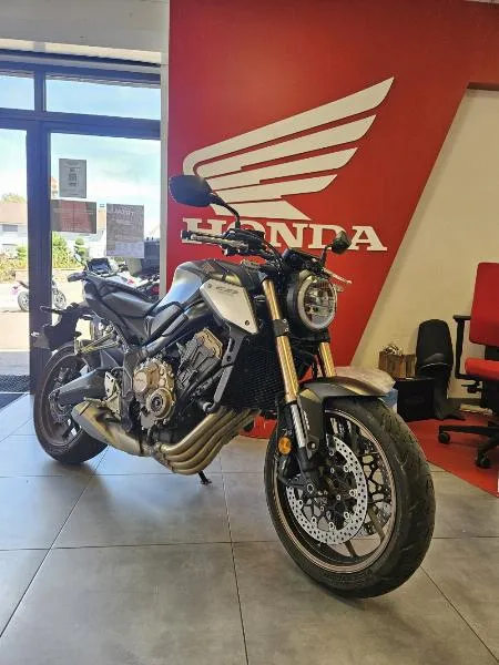 CB 650 R