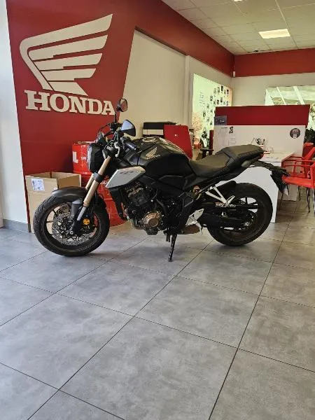CB 650 R