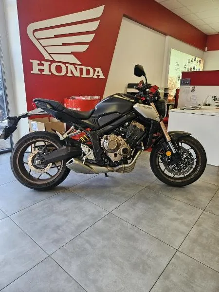CB 650 R