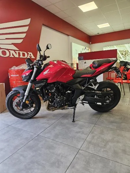 CB 1000 Hornet