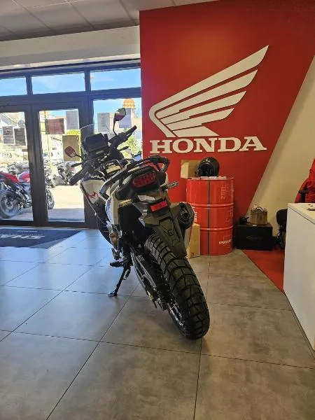 CRF 1100  L AFRICA TWIN
