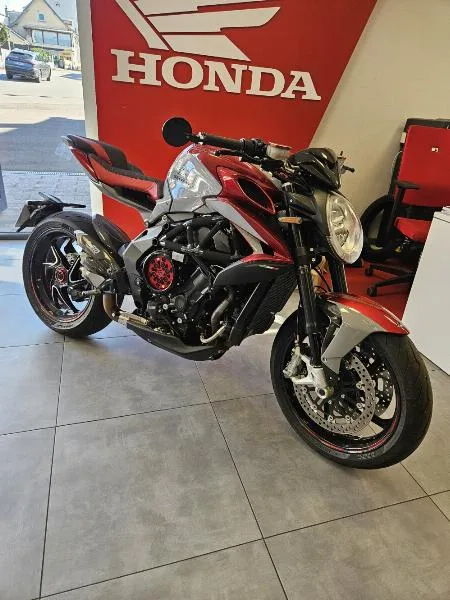 BRUTALE 800 RR
