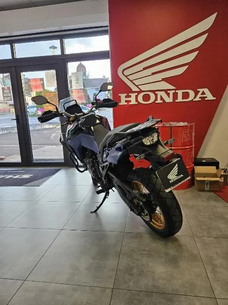 VSTROM 800 DE A2