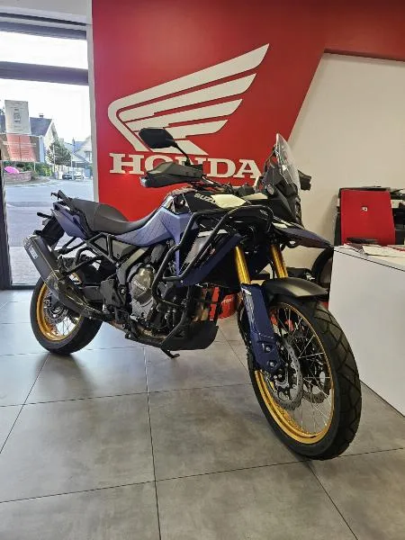 VSTROM 800 DE A2